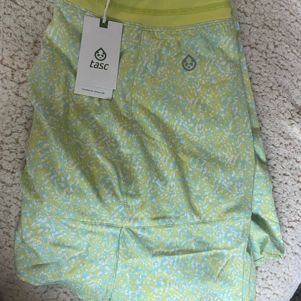 Tasc Rhythm Skirt 15 in - Picture 6 of 7